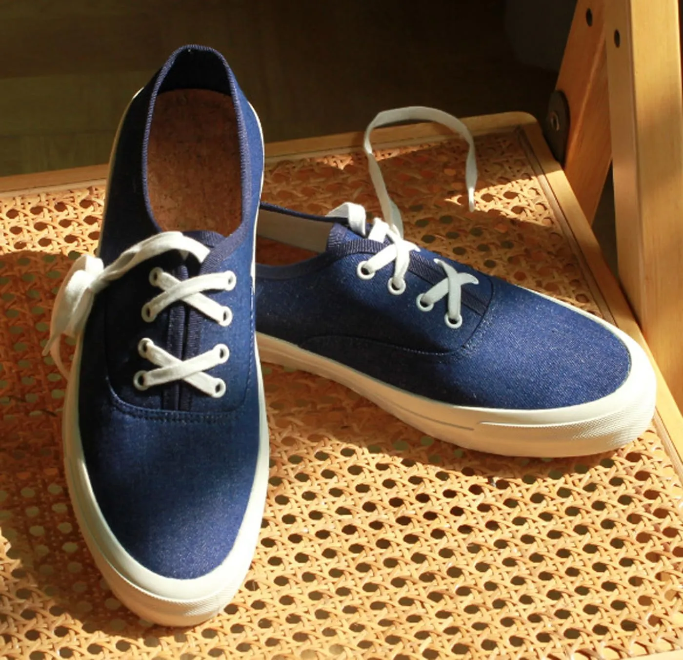 Santimon Men's Classic Canvas Low-Top Sneakers, Blue Dress Casual Shoes, Comfortable Fashion Sneakers for Men