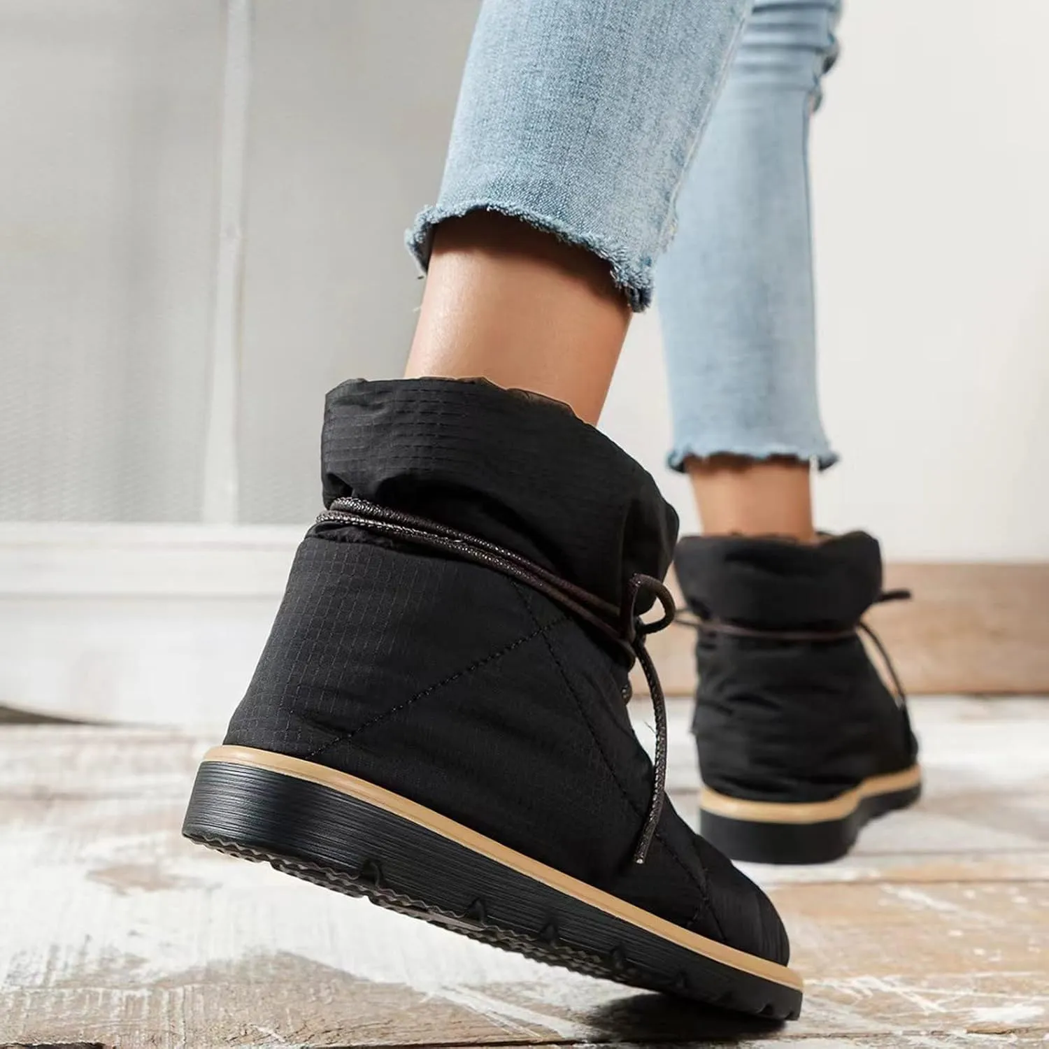 Water Proof Insulated Boots for Women Flat Bottom Non Slip Snow Boots Lace Up Winter Boots Rain and Snow Boots